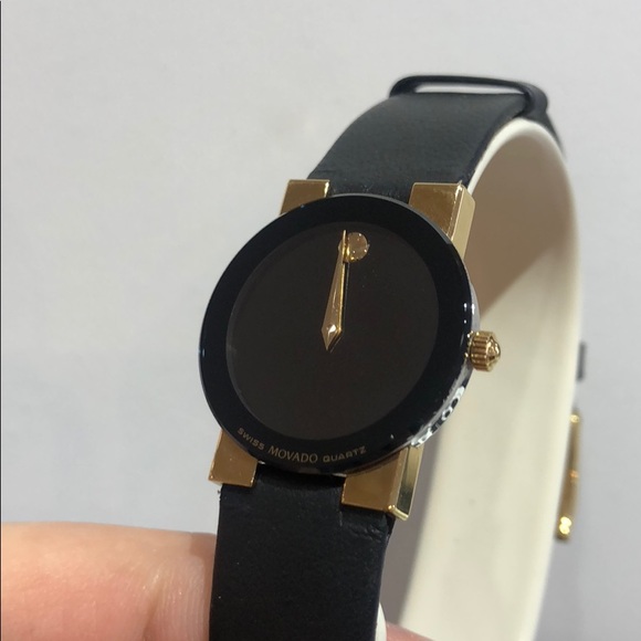Movado Ladies Watch two-tone quartz model 81. C1.827